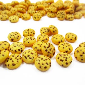 Lot 20 Miniature Clay 1/12 Chocolate Chip Cookies: Dollhouse Bakery Charms
