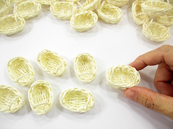 1:12 Miniature Oval Wicker Two Handles Basket, Dollhouse Bakery Easter Wedding Flower Prop