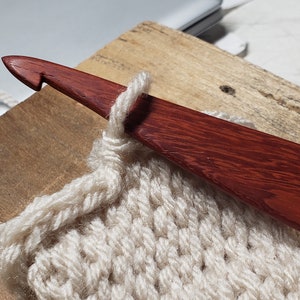 Jumbo Wooden Crochet Hooks 15mm 20mm 25mm 30mm 