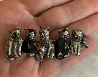 Vintage Silver Cat Pin, Kitty Cat Jewelry, Vintage Animal Kitten Pin, Enamel Accent Jewelry, Animal or Cat Lover Gift, Costume Jewelry