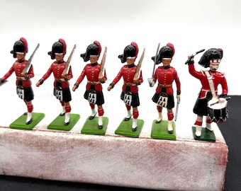 Vintage Blackwatch Highlander Figures Scottish, Diorama History Figure, Pretend Play Gift