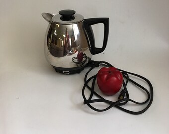 Vintage Jet O Matic Coffee Percolator Chrome Pot Belly 1950s Decor Model 10 Vintage Jet O Matic Coffee Percolator Chrome Pot Belly 1950s Decor Model 10