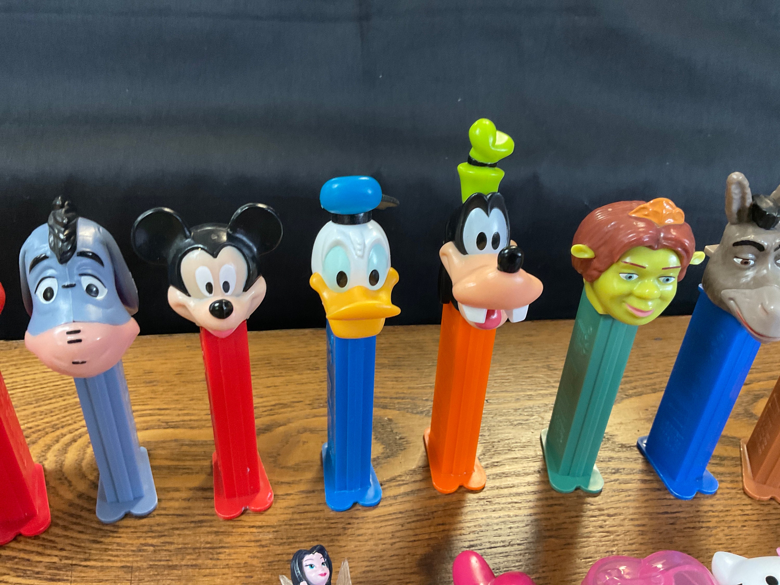 38個のヴィンテージペッツキャンディディスペンサーバンドル