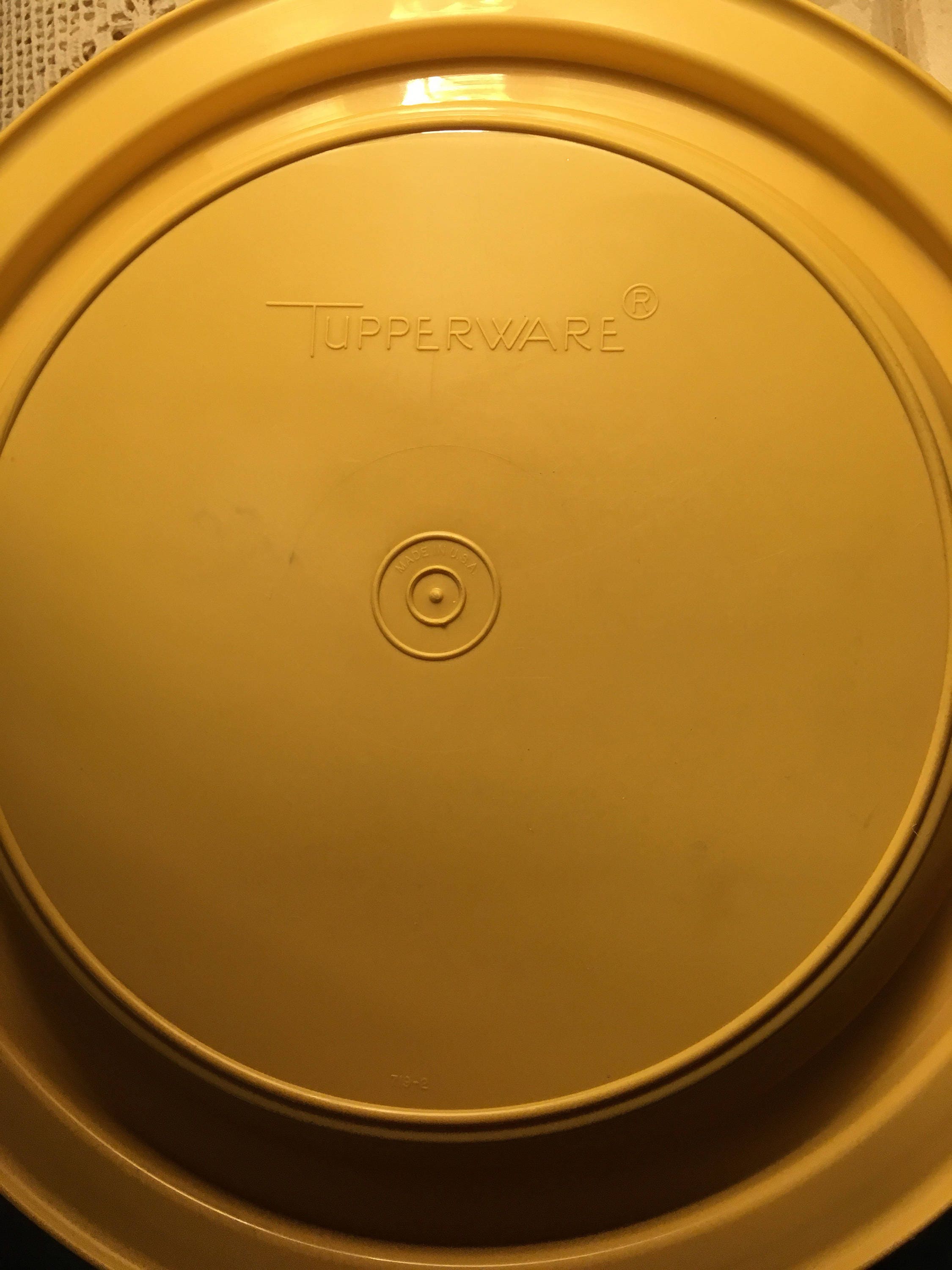 Tupperware Pie Keeper - Search Shopping