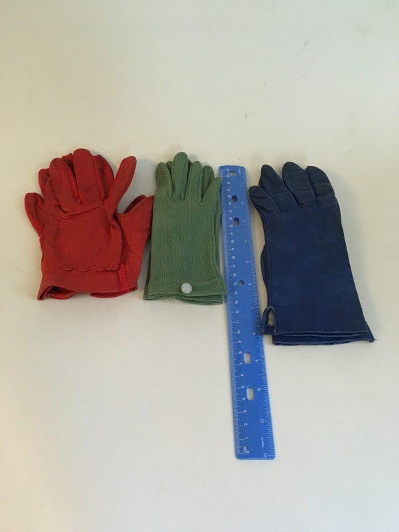 Vintage Short Colored Gloves, Fownes Cobalt Blue … - image 4