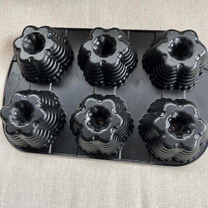 Mini Bundt Cake Pan, Nordic Ware 6 Festival Muffin Bakeware Pan, Bakery Supply, Metal  Novelty Cake or Bundtlet  pan, Gift for Cook