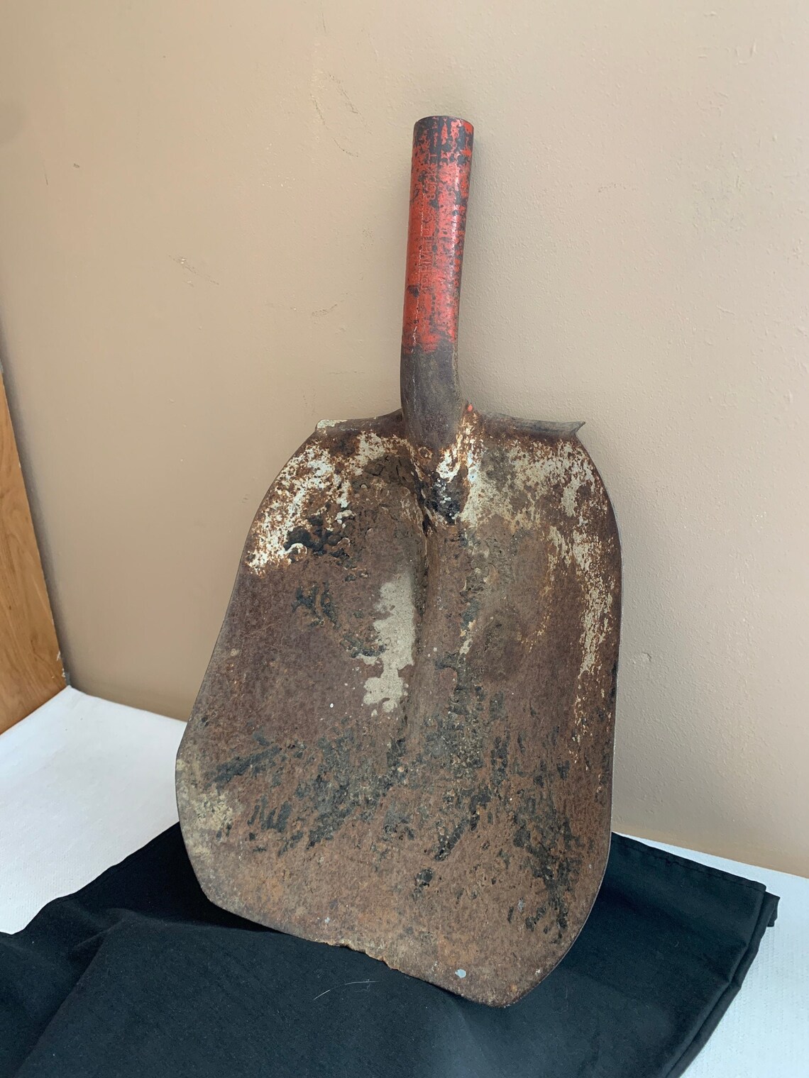 Rusty Corn Shovel Vintage Farm Tool Rustic Tool Collectible Etsy