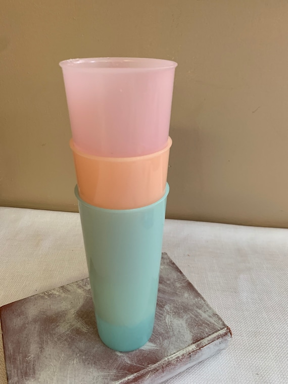 Vintage Tupperware Pastel Tumblers 16 Ounce Large Plastic Cups - 4