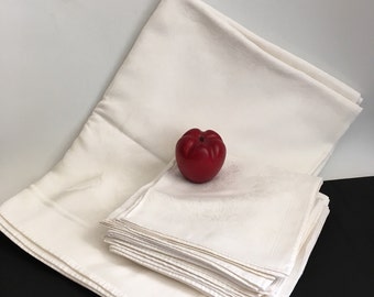 Vintage White Linen Damask Tablecloth Set: 8 Napkins, Poinsettia Floral (58x76 in.)