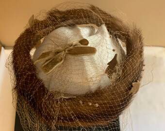 Vintage Fur Halo Hat With Veil: Brown Bow & Net, MCM Wedding  display picture 1