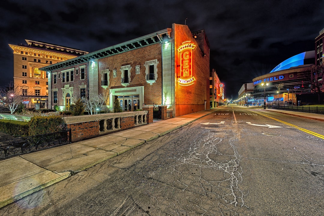 DETROIT LANDMARKS PHOTOS visual data 6