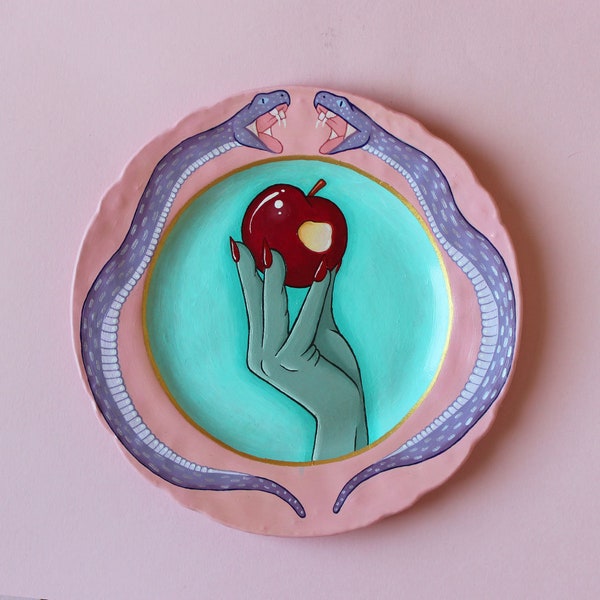 Eve Plate by Betty & The Lovecats