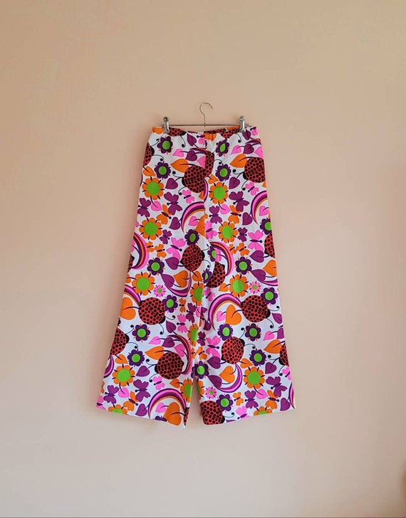 Rare Vintage 60s 70s Novelty Mod Ladybug Floral W… - image 2