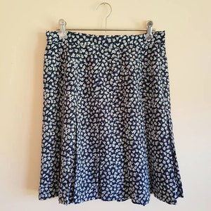 Vintage 80s Navy Blue Floral Pleated Skirt image 6