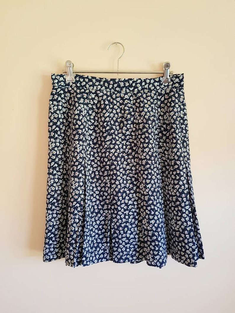 Vintage 80s Navy Blue Floral Pleated Skirt image 6