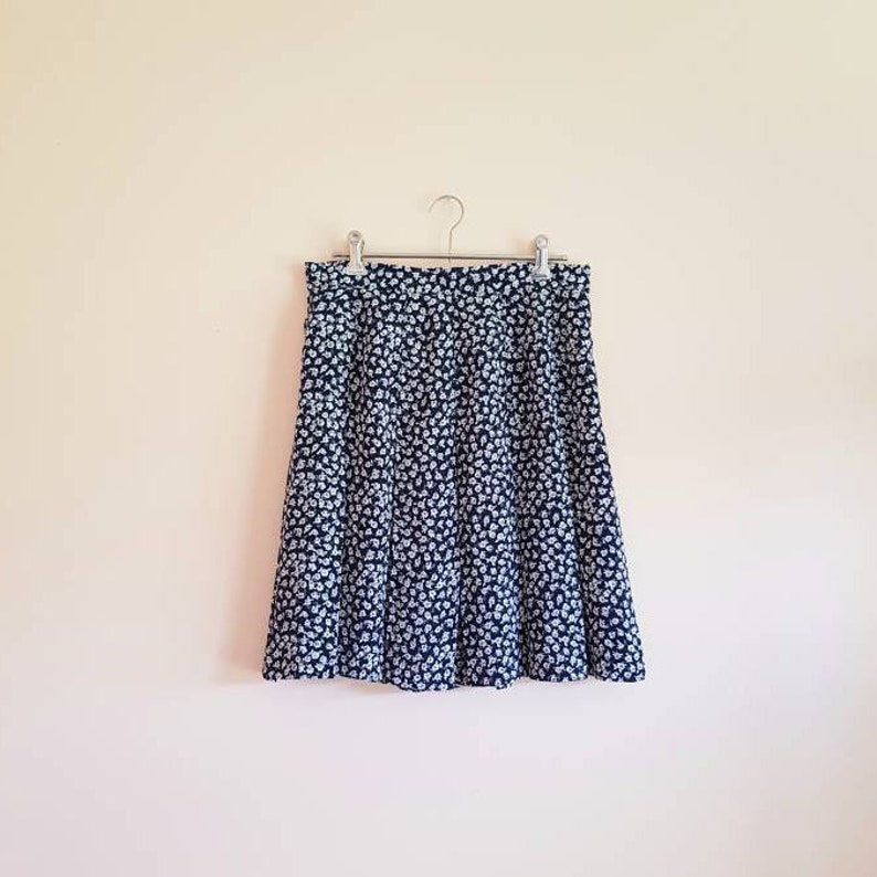 Vintage 80s Navy Blue Floral Pleated Skirt image 1