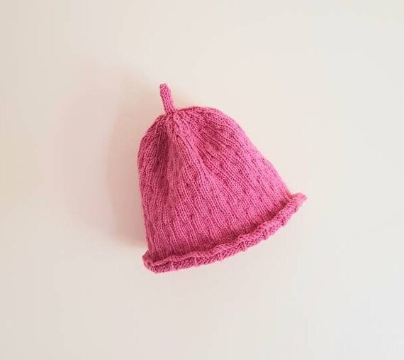 Vintage Hand Knit Pink Beret Gumnut Beanie Winter