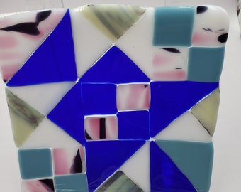 Quilt Pattern Fused Glass Plate-Queens Petticoat