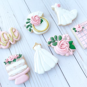 Wedding cookies / bridal shower cookies / save the date cookies/ bridal cookies / wedding favors/ bridal shower favors /12 cookies