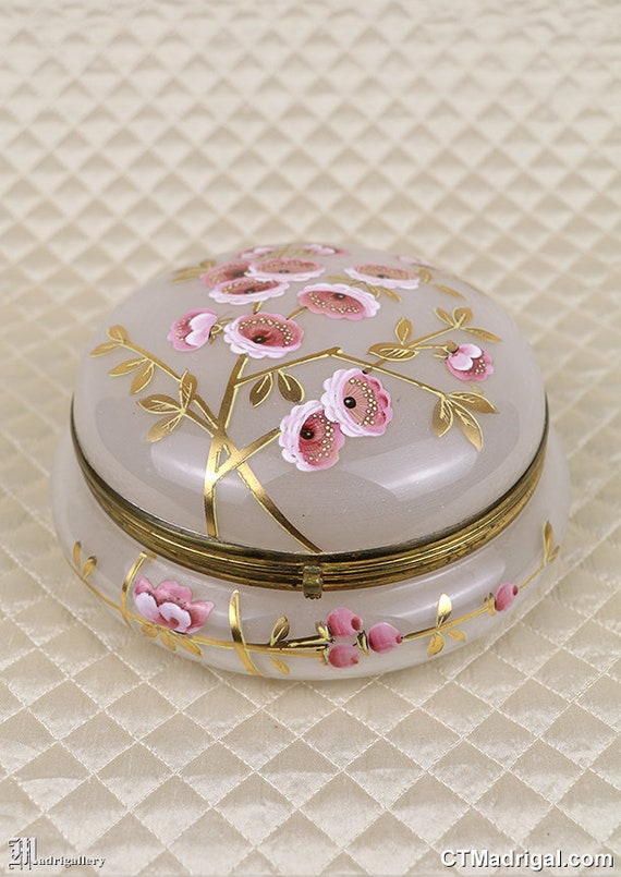 Murano Glass Box with Gilded & Painted Floral Design Murano Glass Box with Gilded & Painted Floral Design