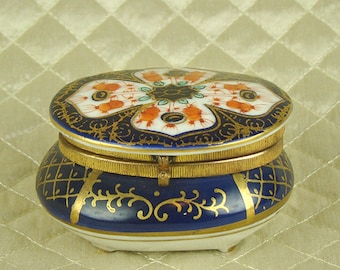 Antique hand gilded French porcelain jewelry ring casket, dresser trinket pill box, blue and gold, gilt, enamel, small size, hinged lid