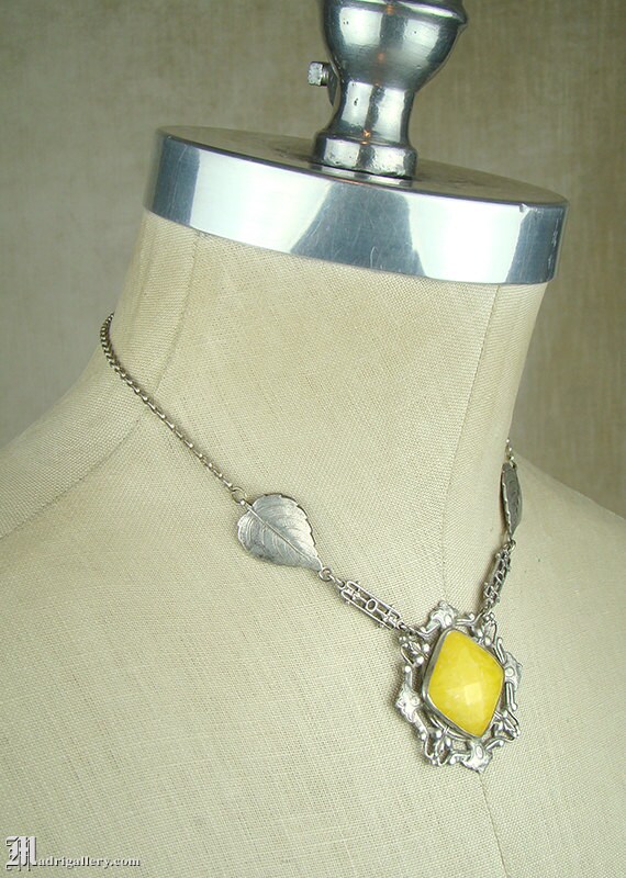 1920s art deco necklace, canary yellow art glass … - image 3