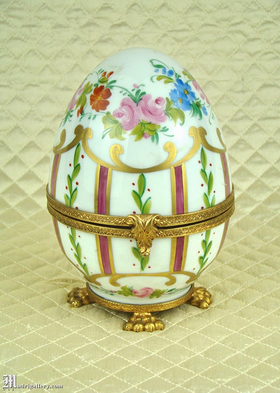 Limoges Porcelain Egg, Jewelry Ring Casket Trinket Box, French Limoges Porcelain Egg, Jewelry Ring Casket Trinket Box, French