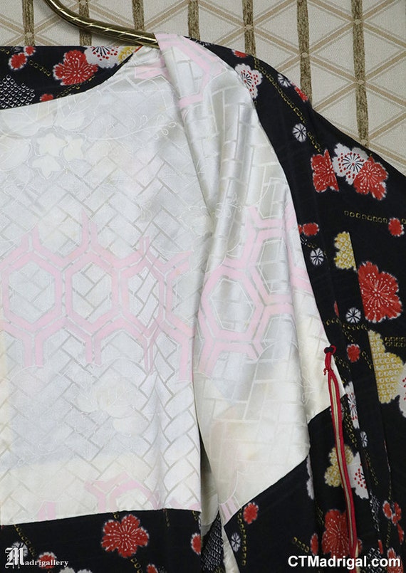 Vintage silk haori kimono jacket robe coat, long … - image 6