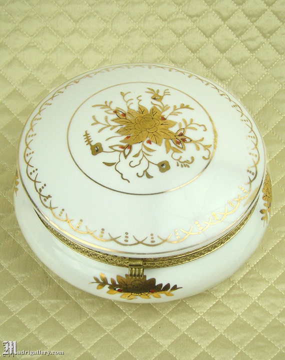 Antique hand painted porcelain jewelry deals