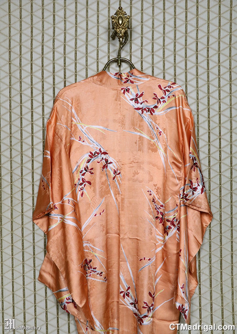 Satin silk haori, vintage kimono jacket robe coat, long sleeves, Japanese, flowers peach orange red, batwing, antique 1920s 1930s 1910s 画像 7