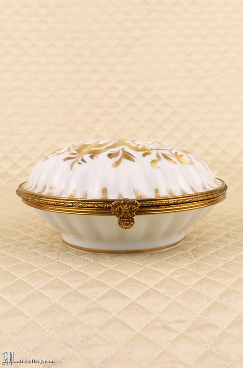Old French Hand Painted Porcelain Trinket Jewelry Casket Box, Lid Jar ...