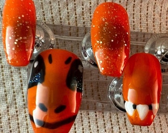 Charmander Nail Art - A Custom Gel Nail Set(12 Pieces) - Glue/Press on Nails