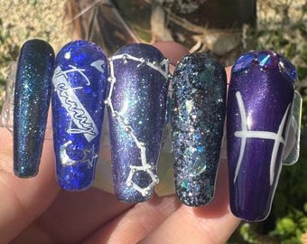 Vissen sterrenbeeld Press On Nails: Amethyst Zodiac Nail Art (12 stuks)