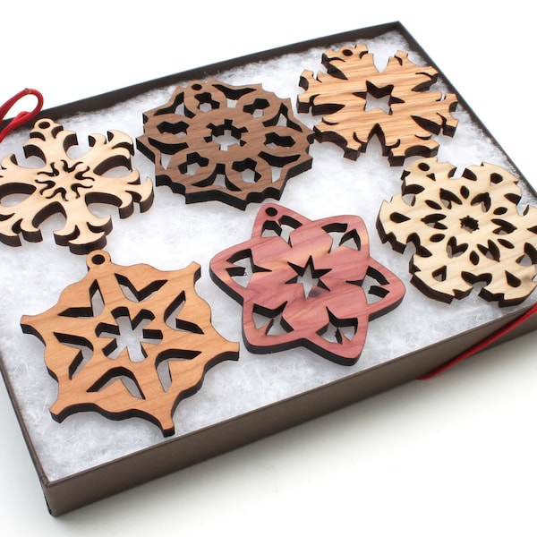 Rustic Chic Mini Medium Snowflake Christmas Ornament Gift Box Set - Brand NEW Nestled Pines Christmas Ornaments - Set of 6