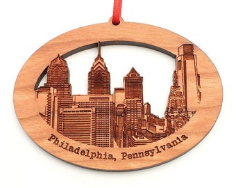 Philadelphia PA Skyline Oval Ornament - Grawerowany Philadelphia Pennsylvania Philly Downtown Drewniana ozdoba z czarnej wiśni - Kolekcja City