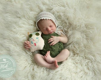 Crochet Photography Prop Romper Outfit, Sizes Newborn to 12-18 Month