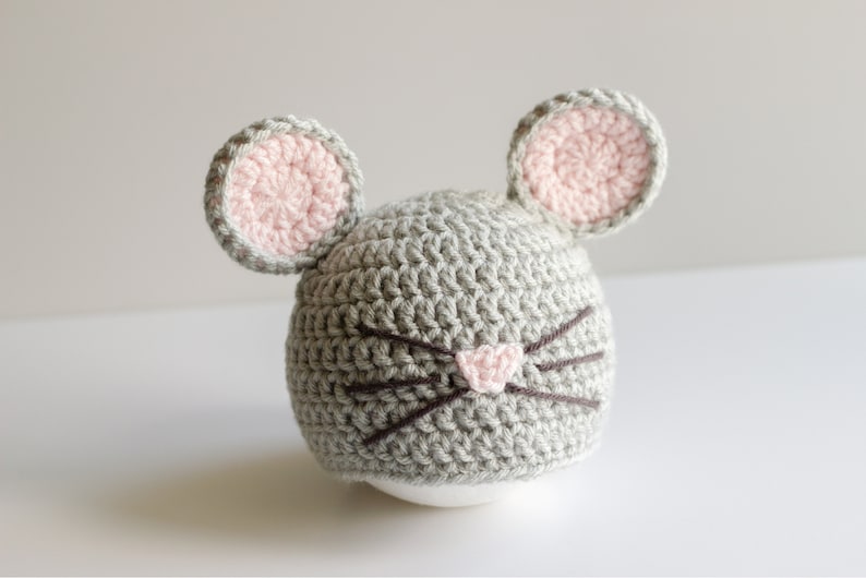 READY TO SHIP Crochet Gray Mouse Hat, Sizes 0-3 month to Toddler image 2