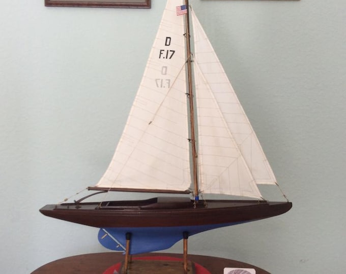 1930's Herreshoff Fishers Island Class 15 Pond Yacht "all Original" Very Rare.