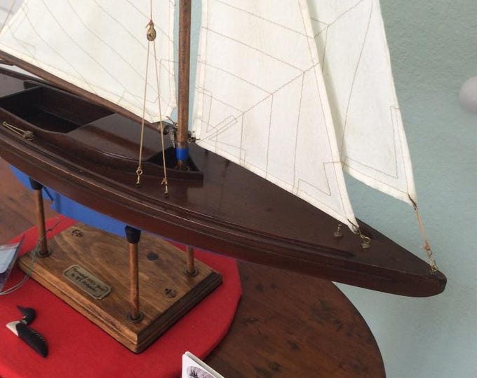 Authentic, 1930's Herreshoff Fishers Island Class 15 Pond Yacht "all Original" Very Rare.
