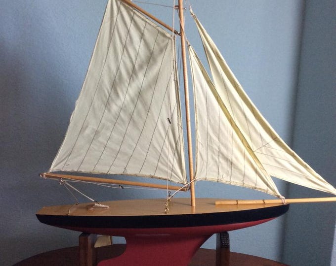 Pond Yacht, Vintage, Restored, c.a. 1970's Era London (Reproduction)