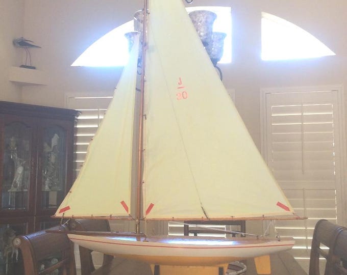 Classic, Vintage Pond Yacht c.a. 1940 - 1950 Era, Lake of The Ozarks