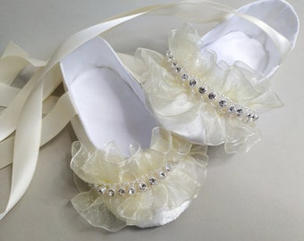 Ivory baby girl ballet Flower shoes -Keepsake shoes - Christening shoes - Gift from aunt - Baptism booties - Wedding costume shoes