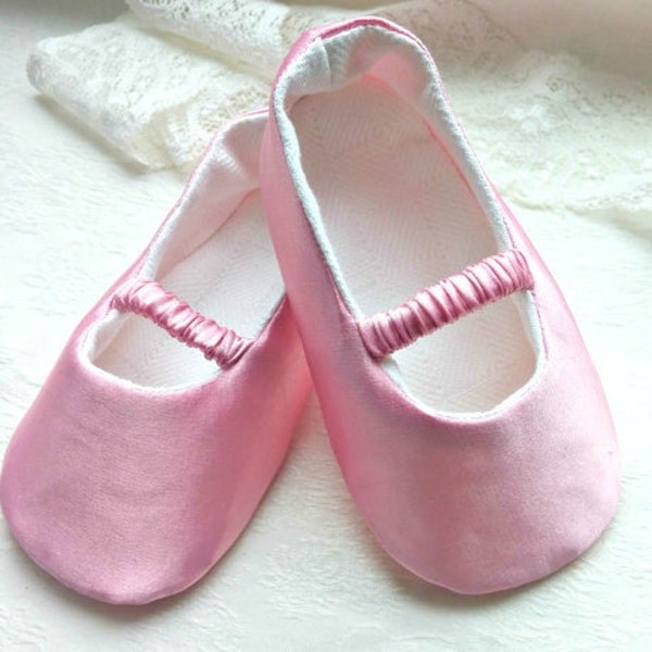 Pink satin baby ballet slippers, Toddler Shoe, christening shoes, Pink ballerina flats, Satin girl shoes, baptism shoes, baby wedding outfit