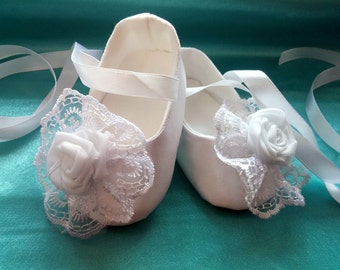 White baby shoes, girls white toddler shoes, white blessing baptism shoes, white satin christening shoes, Pure White flower wedding shoes