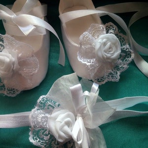 White baby shoes and headband, girls white toddler shoes set, blessing baptism shoes set, satin christening shoes set, flower wedding shoes image 1