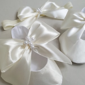 Ivory baptism shoes with bow and cross / Cute christening shoes for girl blessing outfit, Infant baby girl bow slippers, Soft soled shoes