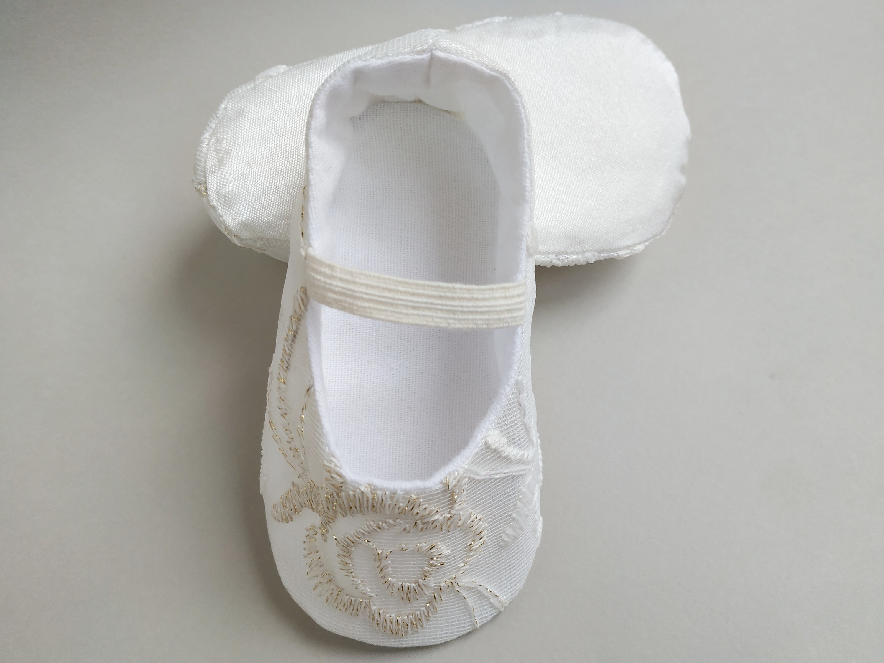Ivory baby girl shoes with embroidery/ Newborn size up to 13 Etsy