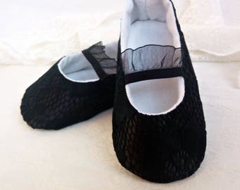 Lace baby shoes in style Mary janes, Vintage black lace baby girl outfit, Holiday Dress Shoes, Toddler slipper, Baby wedding infant Shoes