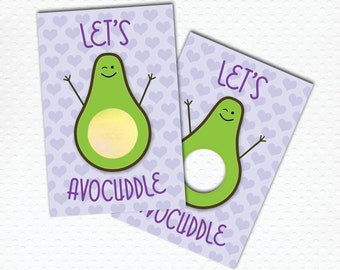 IMPRIMABLE Let's Avocuddle Avocado Saint-Valentin EOS Round Sphere Chapstick Lip Balm Card