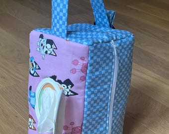 Pochette Bluey Peanut - Sac pour bébés et tout-petits avec poignée, trou pour essuyer et porte-clés